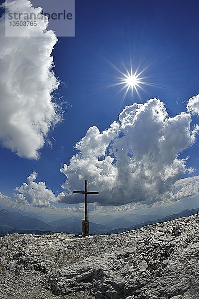 Gipfelkreuz des Hochkönigs  Hochkönig-Gebirge  Salzburger Land  Österreich  Europa