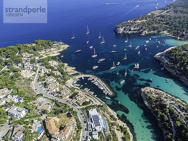 Luftaufnahme  Blick auf die Bucht von Portals Vells  Mallorca  Balearen  Spanien  Europa
