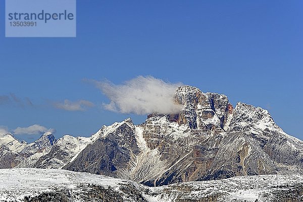 Blick von der Auronzohütte 2320 m zur Hohen Gaisl 3148 m in den Pragser Dolomiten  Sextener Dolomiten  Südtirol  Südtirol  Italien  Europa