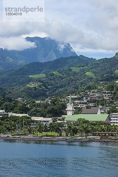 Stadtansicht mit Bergen  Papeete  Tahiti