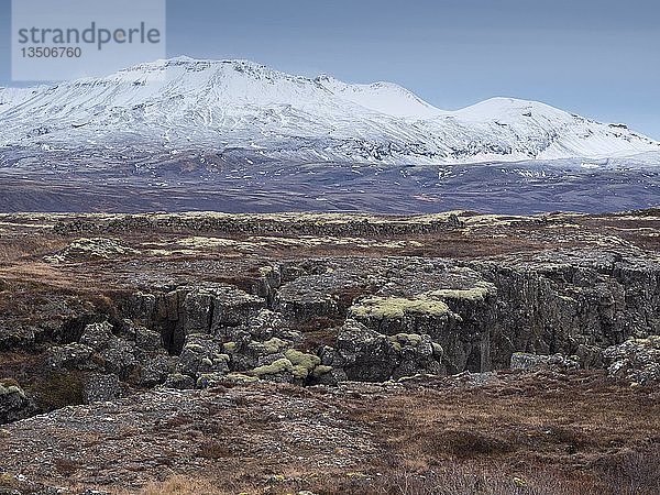 Grabenbruch zwischen zwei Kontinentalplatten  Thingvellir-Nationalpark  UNESCO-Weltkulturerbe  Goldener Kreis  Island  Europa
