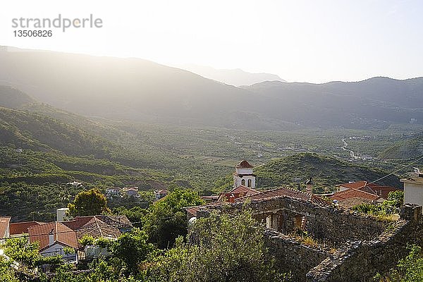 Himara altes Bergdorf  Himarë  Varkala  Albanien  Europa