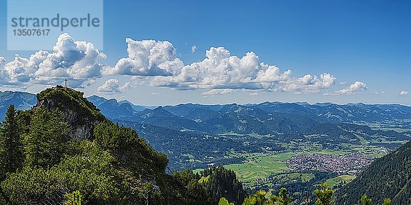 Panorama vom Riefenkopf  1748m  nach Oberstdorf  AllgÃ¤u  Bayern  Deutschland  Europa