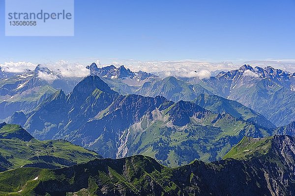 Höfats  Krottenkopf und Mädelegabel  Blick vom Nebelhorn  Allgäuer Alpen  Oberstdorf  Oberallgäu  Allgäu  Schwaben  Bayern  Deutschland  Europa