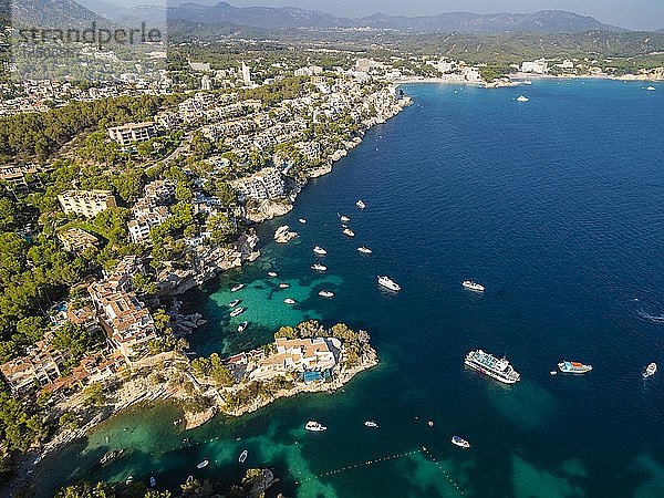 Luftaufnahme  Costa de la Calma  Cala Fornells  Mallorca  Balearische Inseln  Spanien  Europa