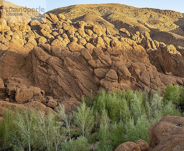 Pattes Des Singes Felsformation  roter Sandsteinfelsen  Gorges du Dades  Dades-Schlucht  Tamellalt  Marokko  Afrika