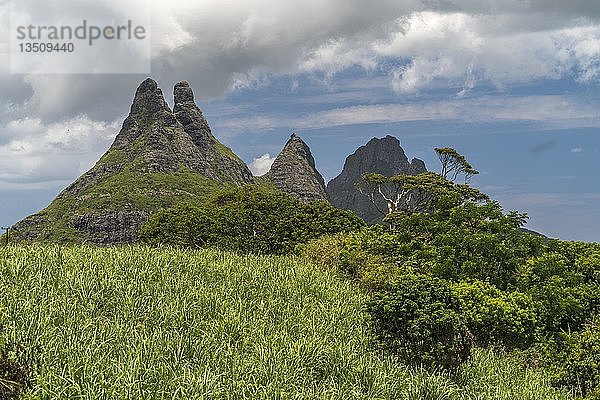 Les Trois Mamelles  Mauritius  Afrika