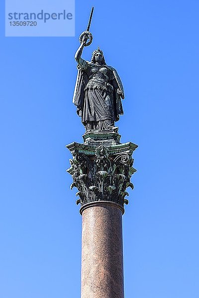 Figur der Megalopolis an der Siegessäule  Denkmal für die im Krieg verbliebenen Mecklenburger 1870/71  Schwerin  Mecklenburg-Vorpommern  Deutschland  Europa