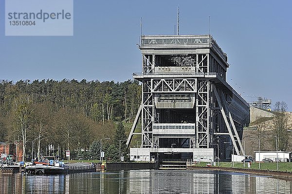 Schiffshebewerk Niederfinow  Untere Pforte  Brandenburg  Deutschland  Europa