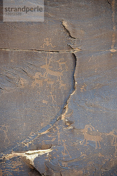 Ca. 3000 Jahre alte Felsmalereien der amerikanischen Ureinwohner  Sand Island  bei Bluff  Nord-Utah  USA  Nordamerika