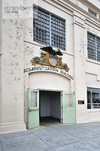 Außenansicht  Gefängnisverwaltungsgebäude  Alcatraz Island  Kalifornien  USA  Nordamerika