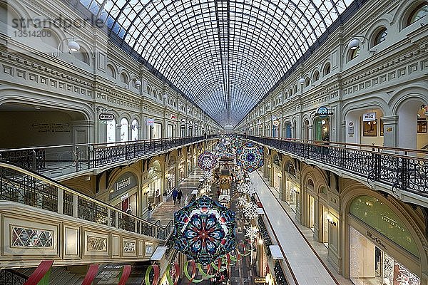 Kaufhaus GUM  zur Weihnachtszeit  Moskau  Russland  Europa
