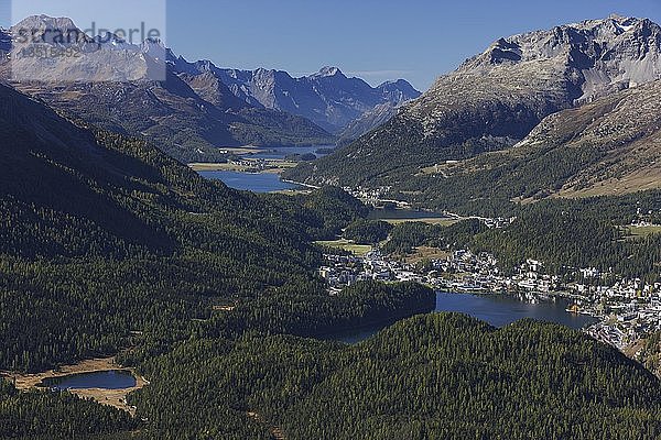 Berglandschaft von Pontresina  Graubünden  Schweiz  Europa