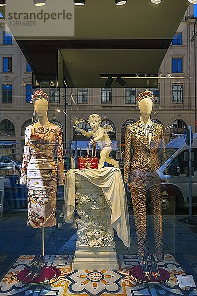 Schaufenster von Dolce & Gabbana  Maximilianstraße  München  Oberbayern  Bayern  Deutschland  Europa