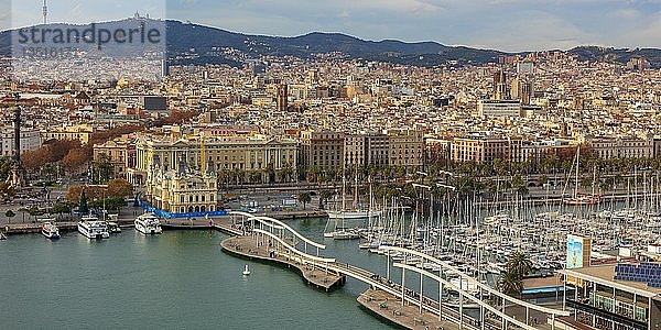 Blick über den Hafen Port Vell  Barcelona  Provinz Barcelona  Katalonien  Spanien  Europa
