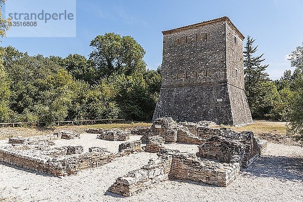 Venezianischer Wachturm  antike Stadt Butrint  Butrint-Nationalpark  Saranda  Albanien  Europa