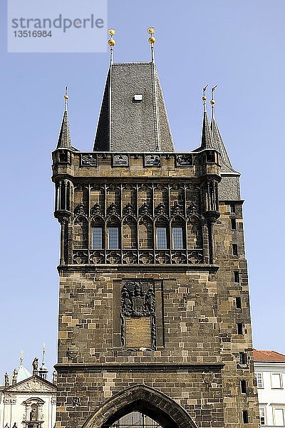 Altstädter Brückenturm an der Karlsbrücke  Prag  Böhmen  Tschechische Republik  Europa