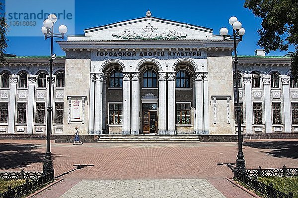 Kulturpalast  Tiraspol  Hauptstadt der Republik Transnistrien  Moldawien  Europa