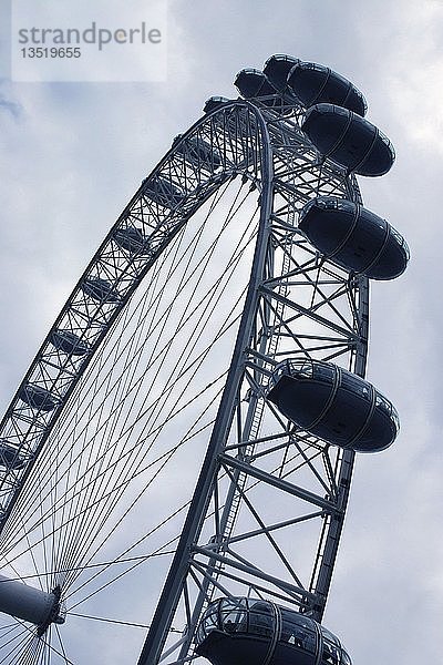 Gondeln auf dem Riesenrad London Eye  London  England  UK