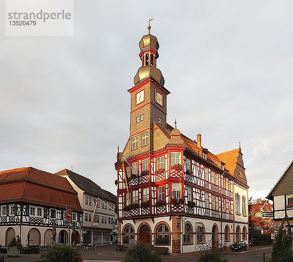 Altes Rathaus  erbaut 1715  Marktplatz  Lorsch  Kreis Bergstraße  Hessen  Deutschland  Europa