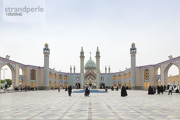 Hof des heiligen Schreins von Imamzadeh Helal Ali in Aran-va Bidgol  nahe Kashan  Iran