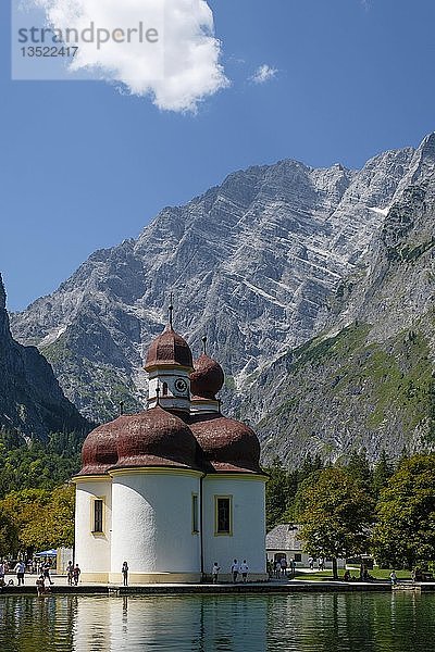 Wallfahrtskirche Sankt Bartholomä  hinter der Watzmann-Ostwand  Königsee  Schönau am Königsee  Nationalpark Berchtesgaden  Berchtesgadener Land  Bayern  Deutschland  Europa