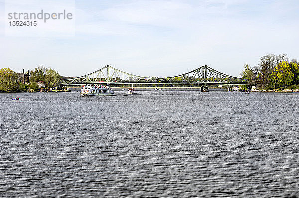 Glienicker Brücke in Potsdam  Deutschland