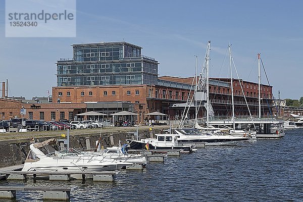 Veranstaltungsgebäude  Media Docks  Untertrave  Lübeck  Schleswig-Holstein  Deutschland  Europa