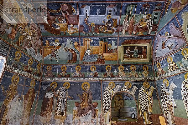 Fresken in der St.-Nikolaus-Kapelle des Klosters Moraca  in der Nähe von Kolasin  Montenegro  Europa