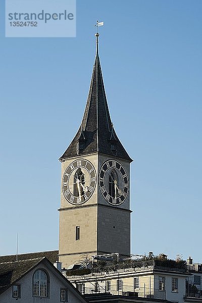 St. Peterskirche mit dem größten Zifferblatt Europas  Zürich  Schweiz  Europa