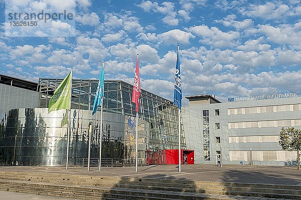 Fakultät für Mathematik und Informatik am Forschungscampus  Campus Garching  Technische Universität München  Forschungszentrum Garching  Deutschland  Europa