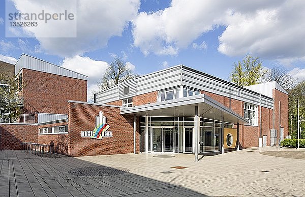 Theater Meppen und Aula des Windthorst-Gymnasiums  Meppen  Emsland  Niedersachsen  Deutschland  Europa