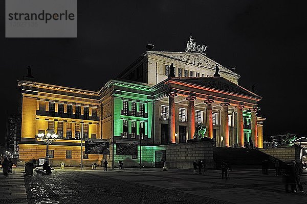 Konzerthaus  Konzertsaal  Gendarmenmarkt  beleuchtet  Festival of Lights 2009  Berlin  Deutschland  Europa