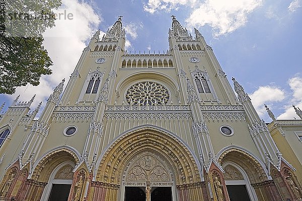 Katholische Kathedrale in der Altstadt von Guayaquil  Ecuador  Südamerika