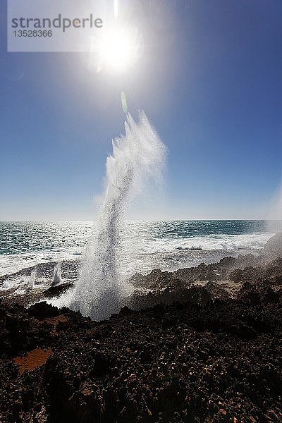 Blowhole an der Küste  Indischer Ozean  Ozeanien  Westaustralien  Australien  Ozeanien