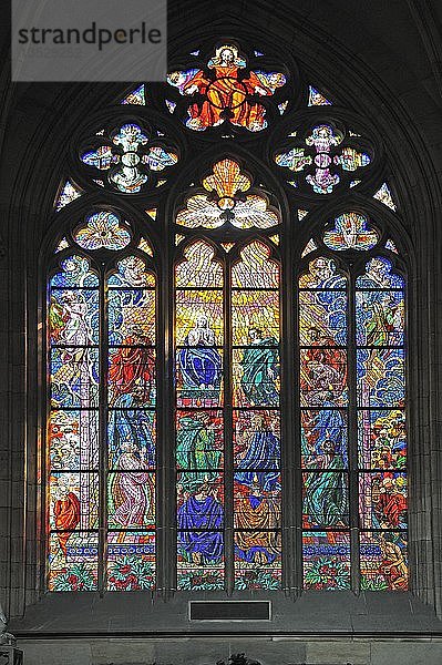 Kirchenfenster  St.-Veits-Kathedrale  Hradschin  Prager Burgviertel  Prag  Tschechische Republik  Europa