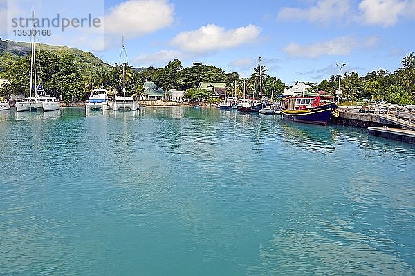 Hafen  La Passe  La Digue  Seychellen  Afrika