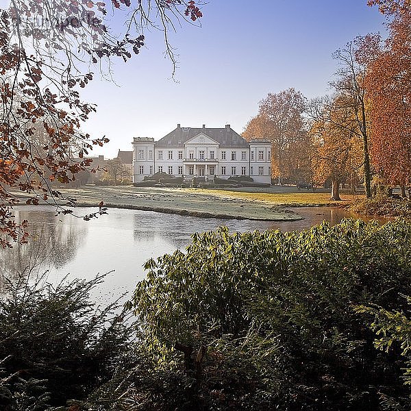 Schloss Buldern  Dülmen  Münsterland  Nordrhein-Westfalen  Deutschland  Europa