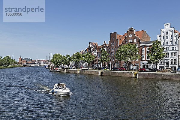 Historische Häuser an der Untertrave  Lübeck  Schleswig-Holstein  Deutschland  Europa