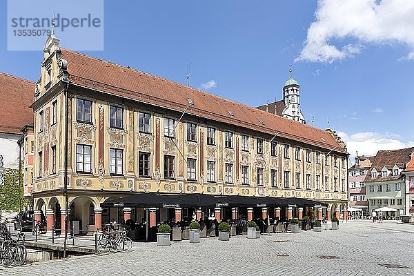 Steuerhaus  Verwaltungsgebäude am Markt  Memmingen  Schwaben  Bayern  Deutschland  Europa