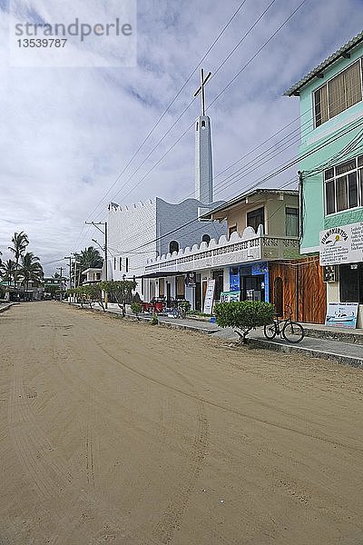 Straße in Puerto Villamil  Insel Isabela  Galapagos Inseln  Ecuador  Südamerika