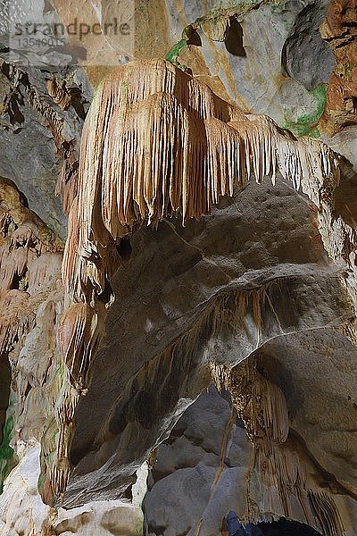 Höhle  Tropfsteinhöhle  Höhlentempel Wat Tham Suwan Khuha  Phang Nga  Thailand  Asien