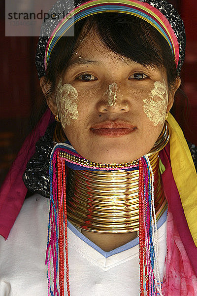Frau  Karen  Mae Hong Son  Thailand  Asien