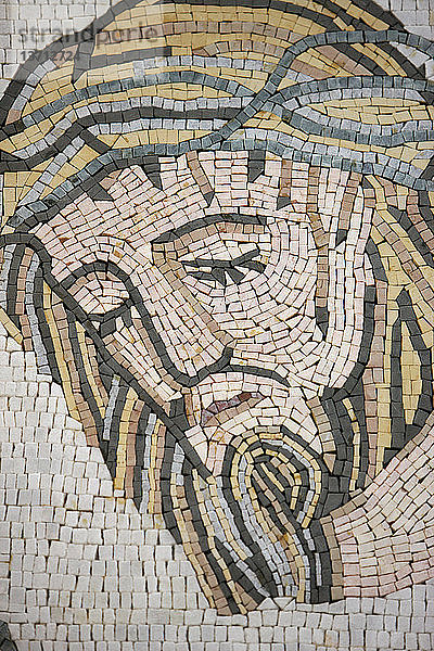 Mosaik in maronitischer Kirche