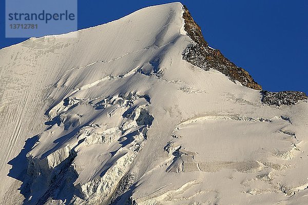 Französische Alpen  Mont-Blanc-Massiv.