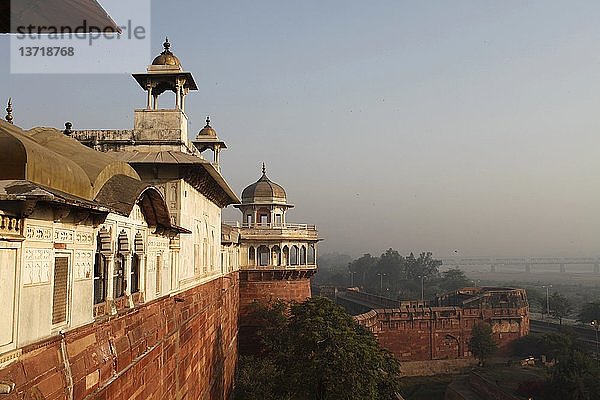 Jehangirs Palast im Agra Fort  Agra  Uttar Pradesh  Indien.