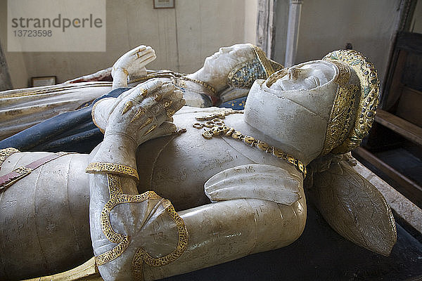 Familiengräber der Bardolphs aus dem fünfzehnten Jahrhundert  Kirche von Dennington  Suffolk  England