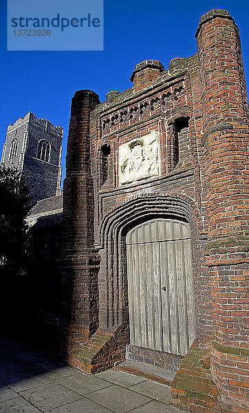 Wolsey´s Gate  alles  was von einem von Kardinal Thomas Wolsey gegründeten College übrig geblieben ist  Ipswich Suffolk  England