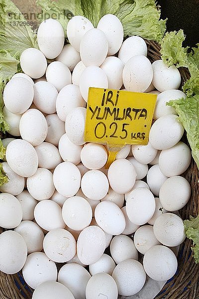 Istanbul´s Grand Bazaar  Weiße Eier  Istanbul  Türkei.