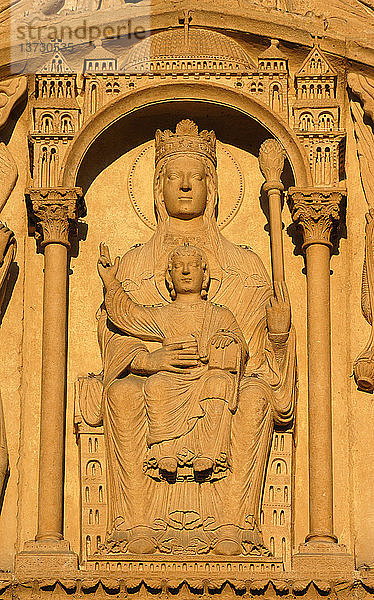 Notre Dame von Paris Kathedrale Santa Ann´ s Tor Jungfrau und Kind Jesus hält eine Bibel und segnet die Welt '